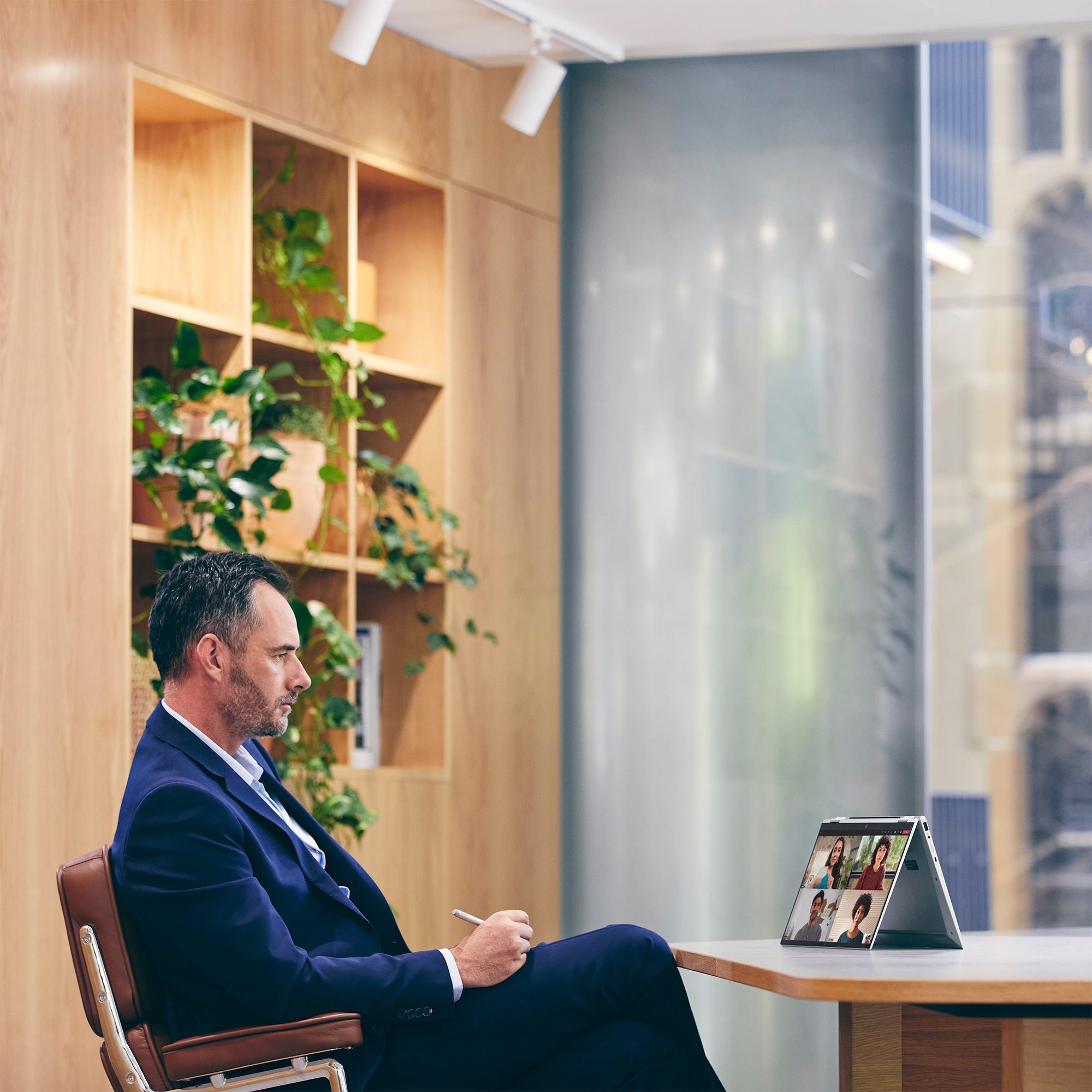 HP EliteBook X360 1040 G8 i7 (1185G7) 16GB RAM 512GB SSD 14" Touch Windows 11 Pro